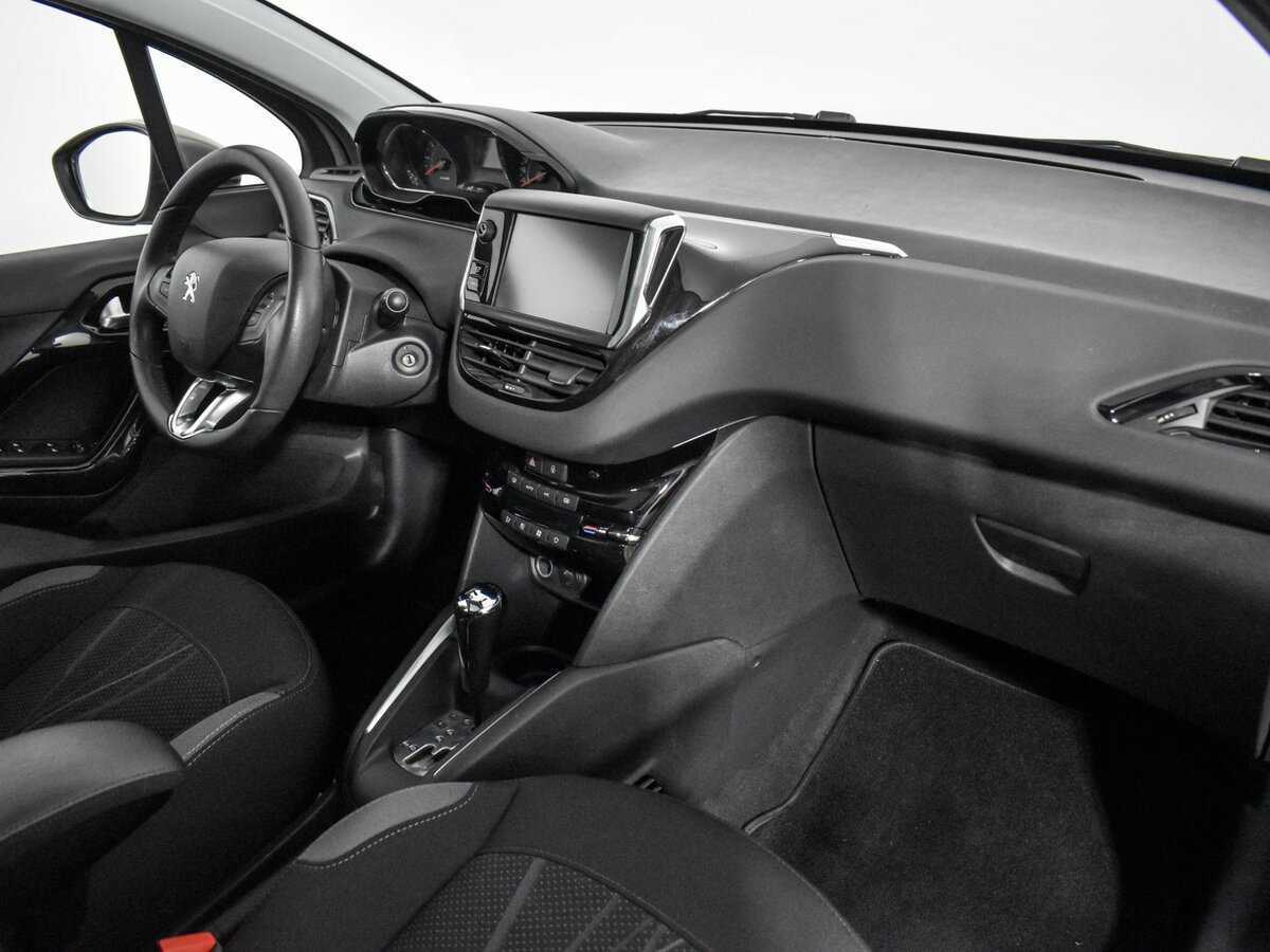 Пежо 208 б/у, 2014, Автоматическая. Фото: #12