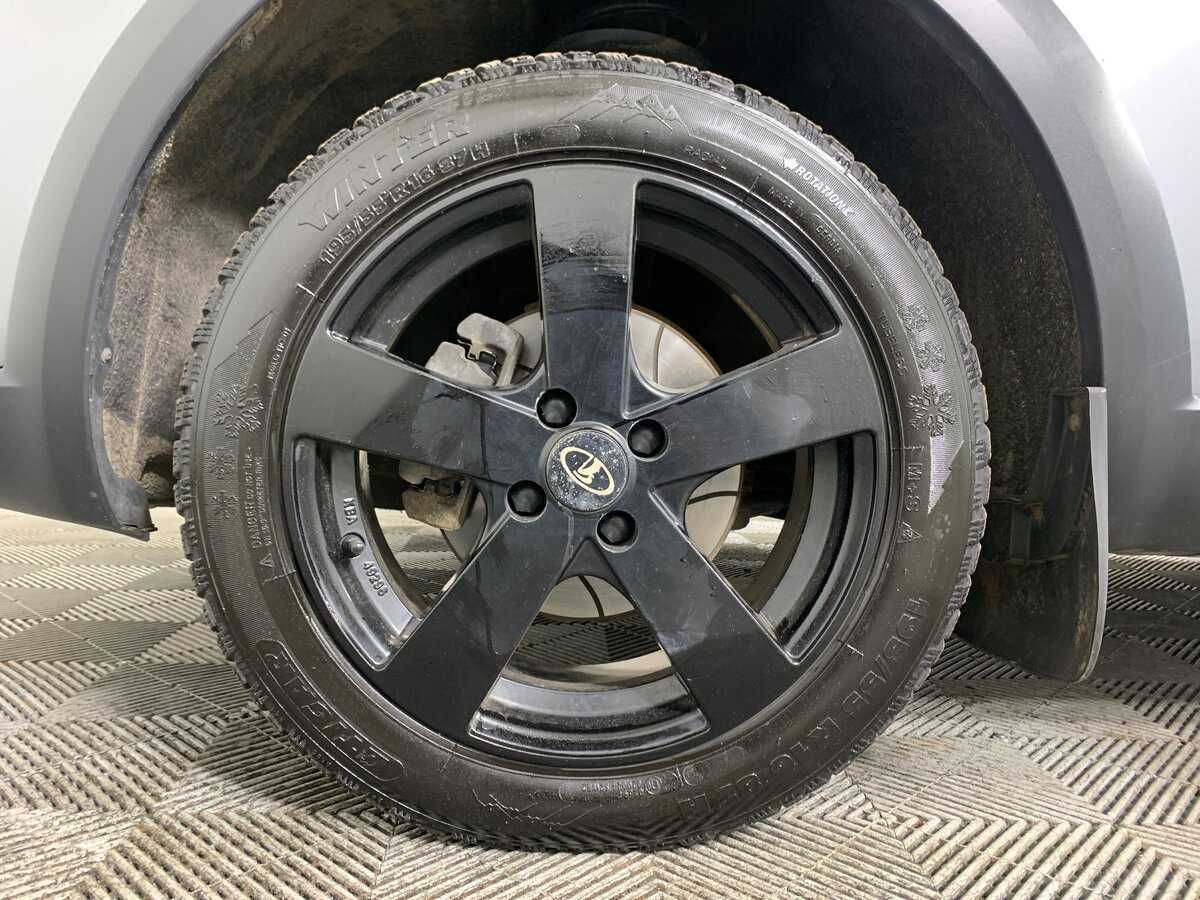 Лада (ВАЗ) Веста б/у, 2020, Механическая. Фото: #8