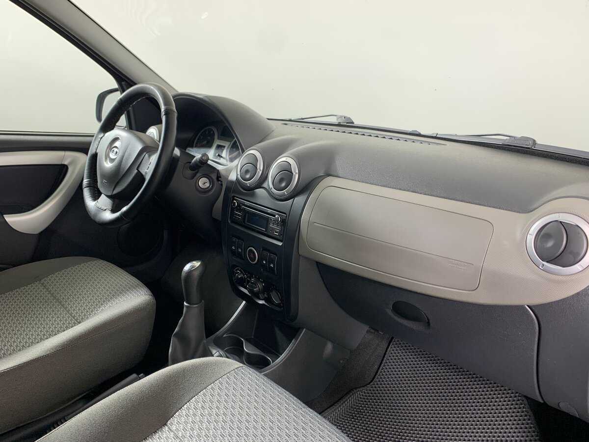 Лада (ВАЗ) Ларгус б/у, 2015, Механическая. Фото: #13