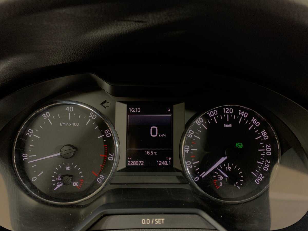 Шкода Октавия б/у, 2015, Роботизированная. Фото: #14