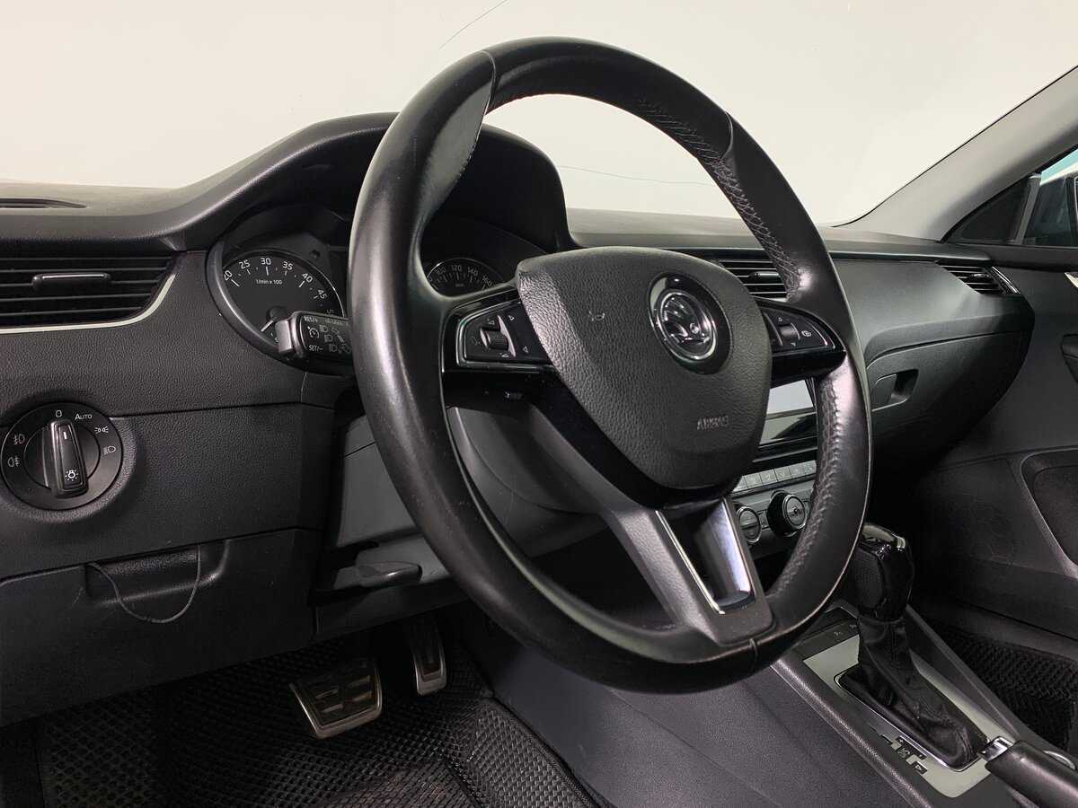 Шкода Октавия б/у, 2017, Роботизированная. Фото: #11