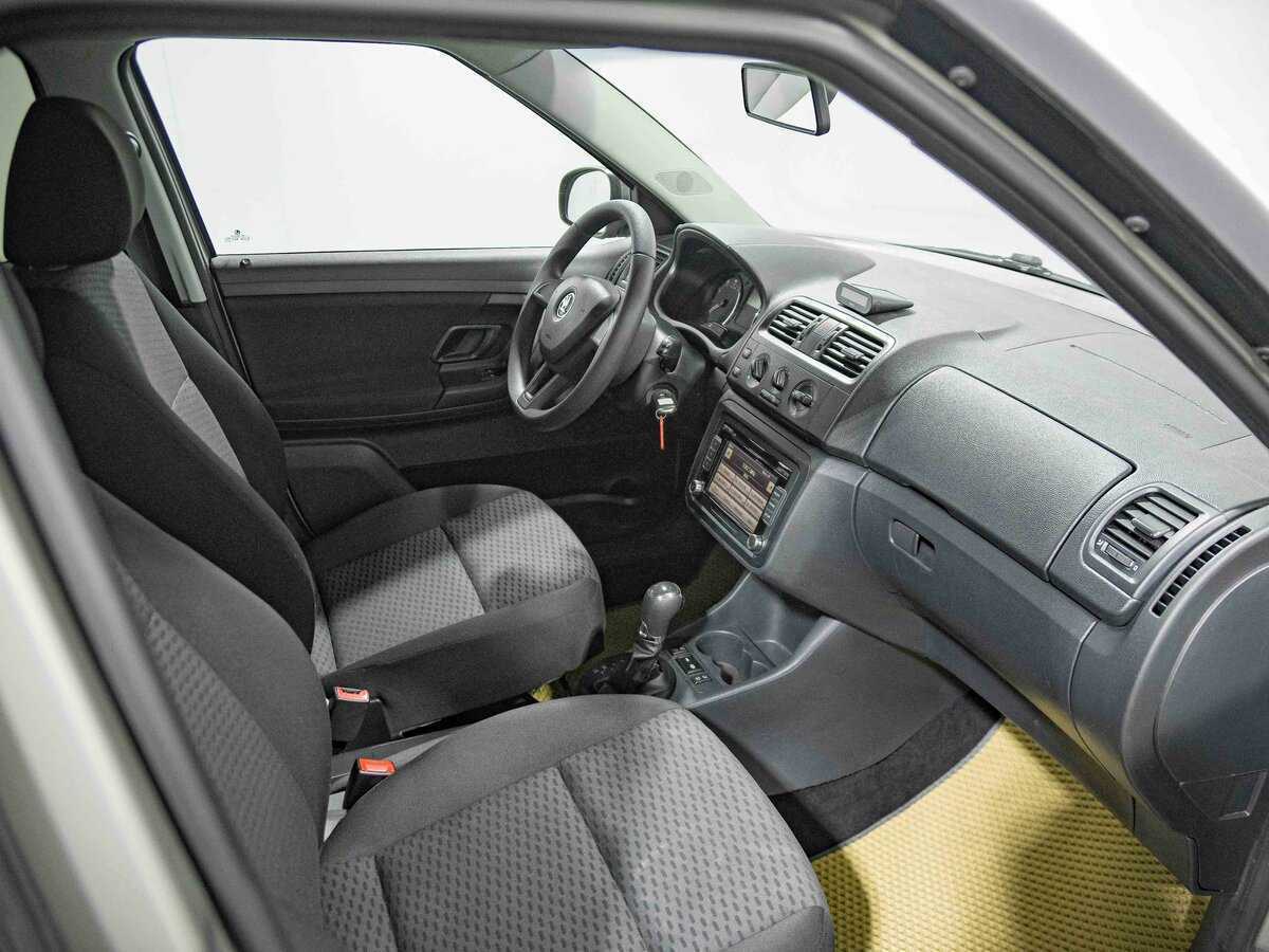 Шкода Фабия б/у, 2013, Автоматическая. Фото: #12