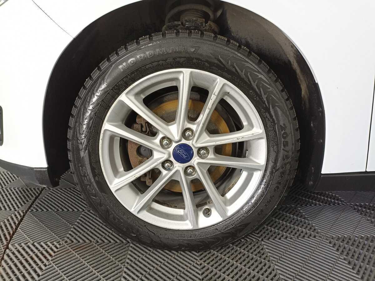 Форд Фокус б/у, 2015, Роботизированная. Фото: #17