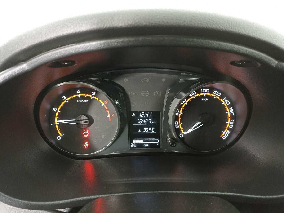 Лада (ВАЗ) Гранта б/у, 2019, Механическая. Фото: #11