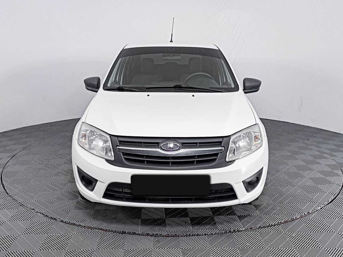 Лада (ВАЗ) Гранта б/у, 2014, Механическая. Фото: #1