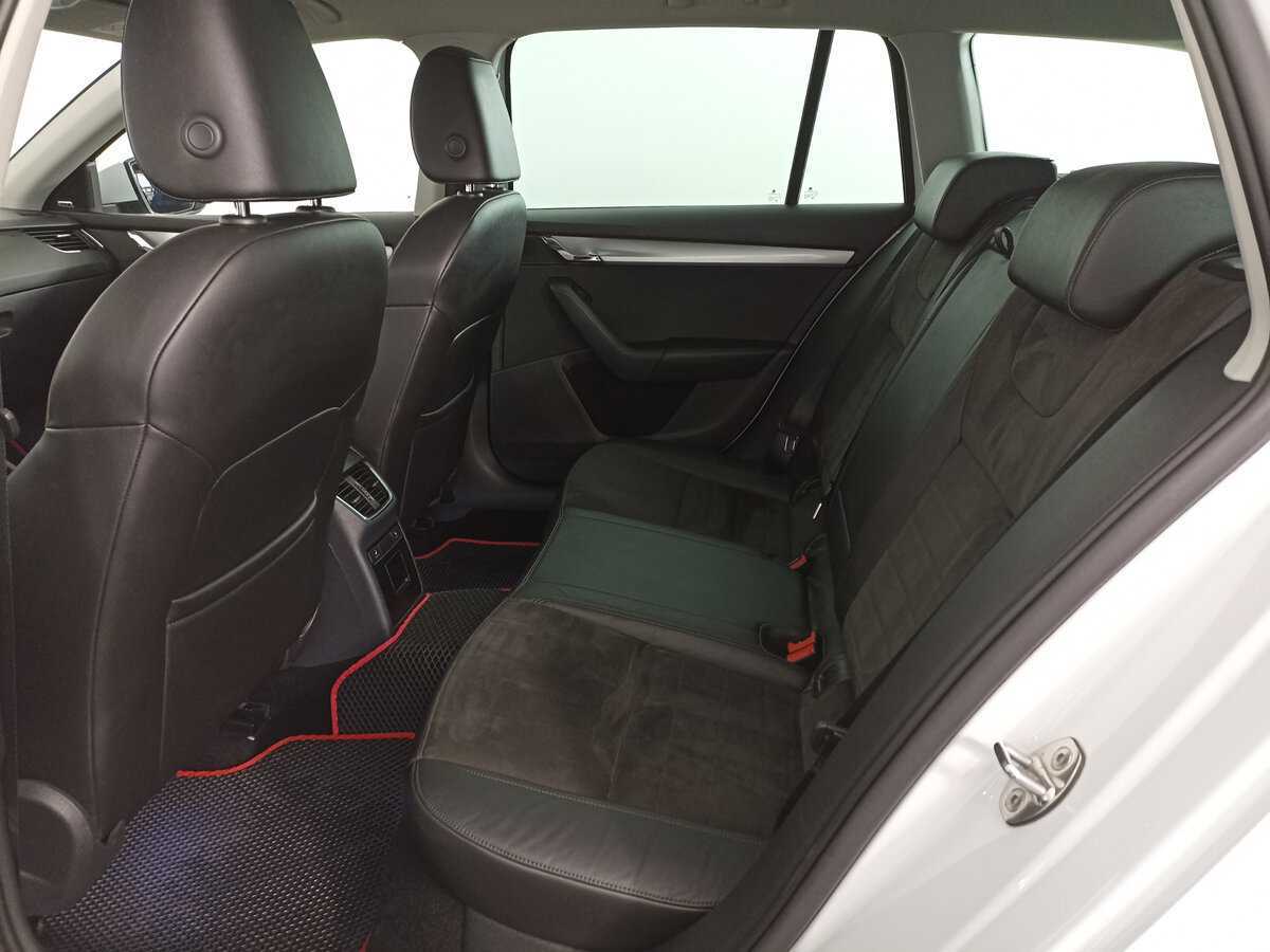 Шкода Октавия б/у, 2015, Роботизированная. Фото: #11