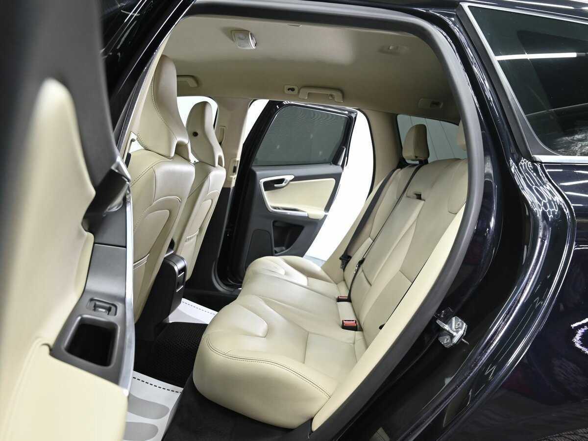 Вольво ИксЦ60 б/у, 2014, Автоматическая. Фото: #4