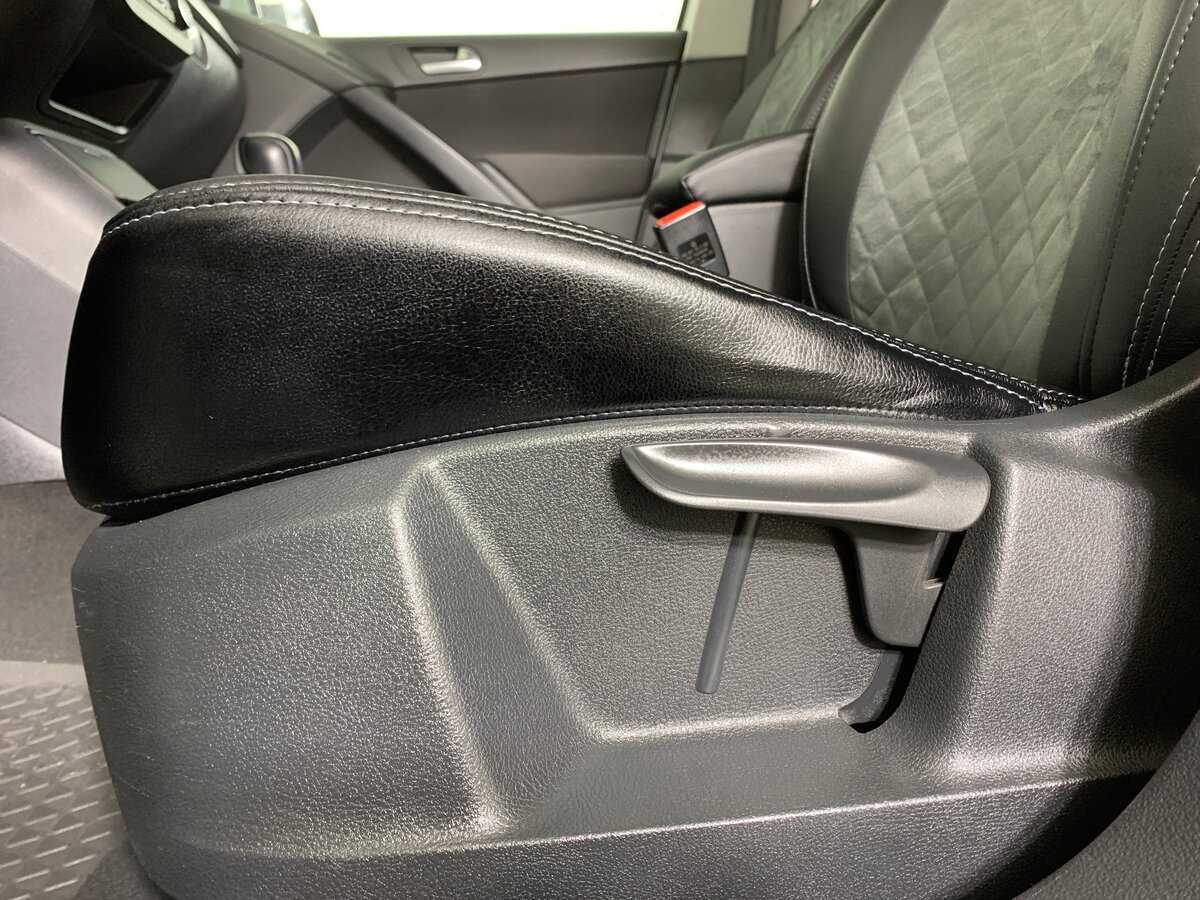 Фольксваген Тигуан б/у, 2015, Роботизированная. Фото: #16