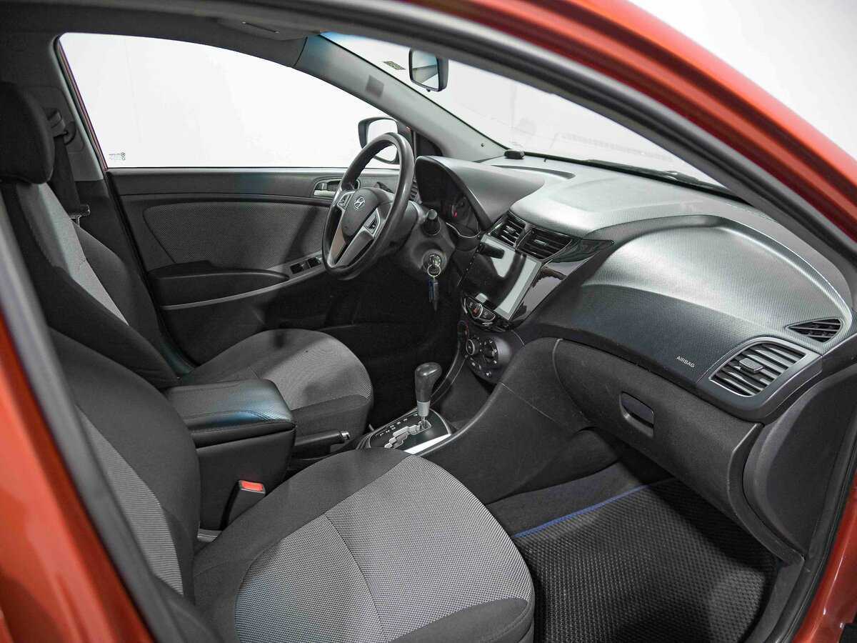 Хендай Солярис б/у, 2012, Автоматическая. Фото: #11