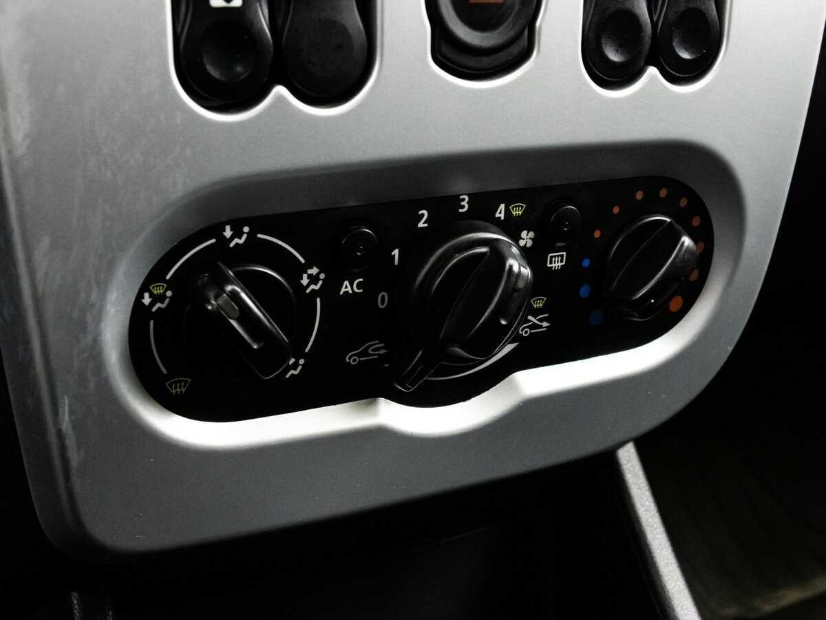 Рено Сандеро б/у, 2014, Механическая. Фото: #12