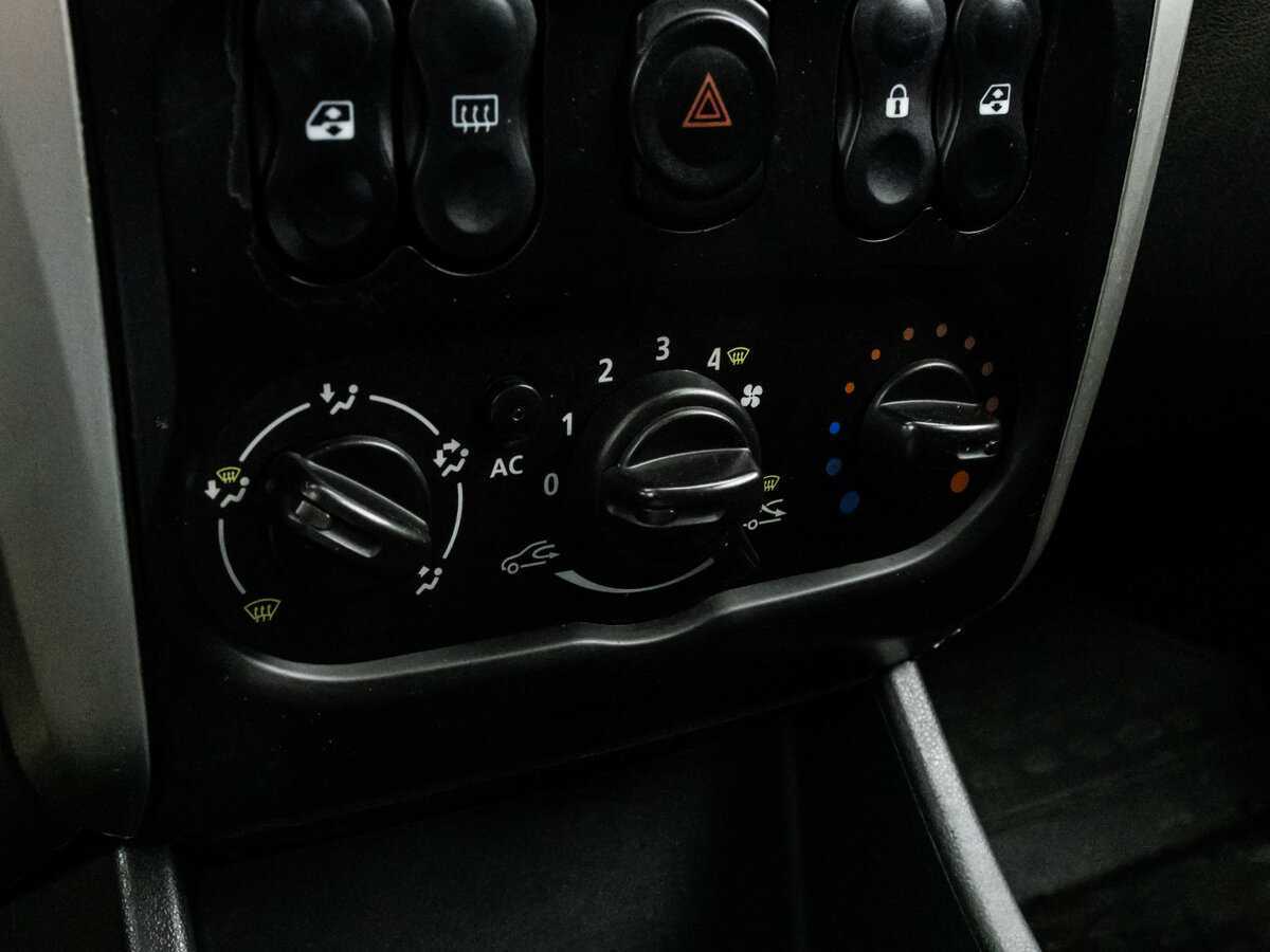 Ниссан Альмера б/у, 2013, Механическая. Фото: #10