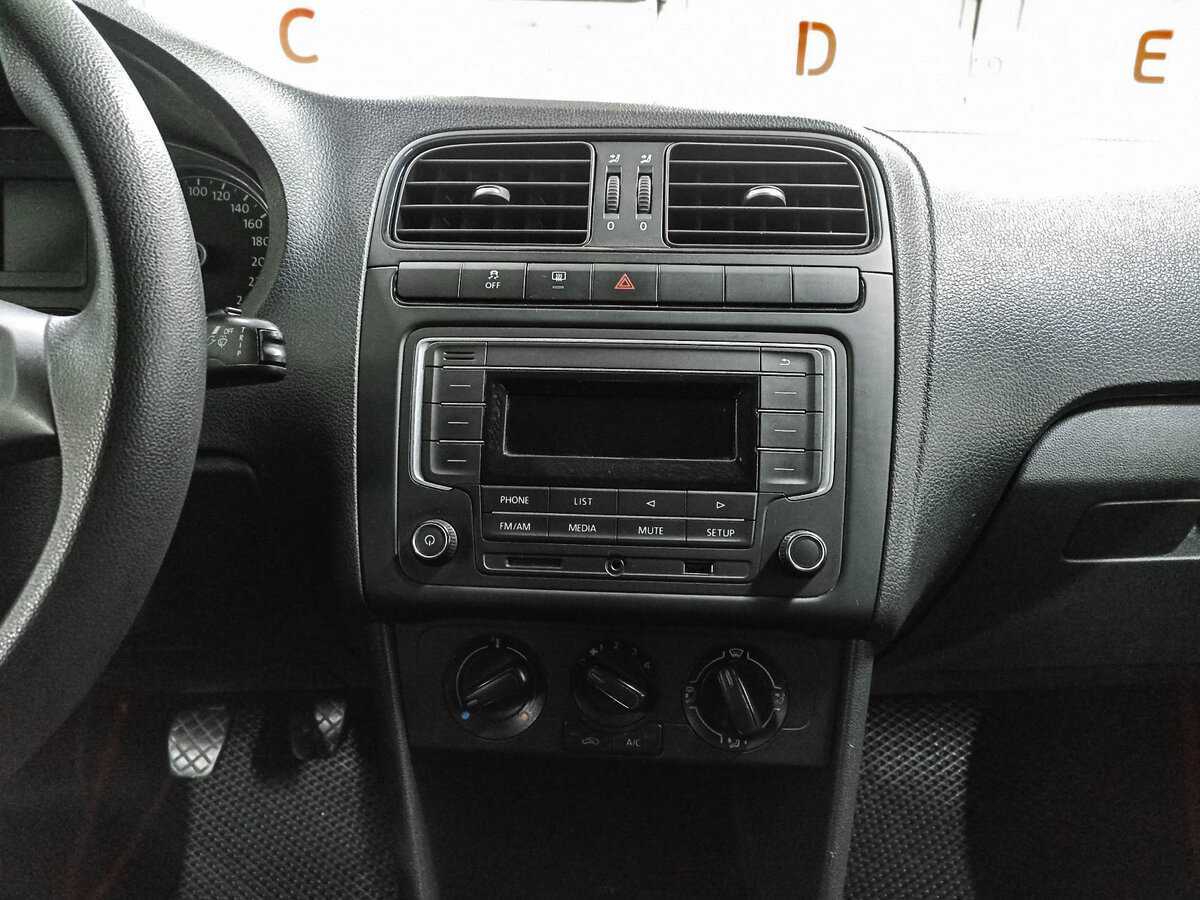 Фольксваген Поло б/у, 2019, Механическая. Фото: #13