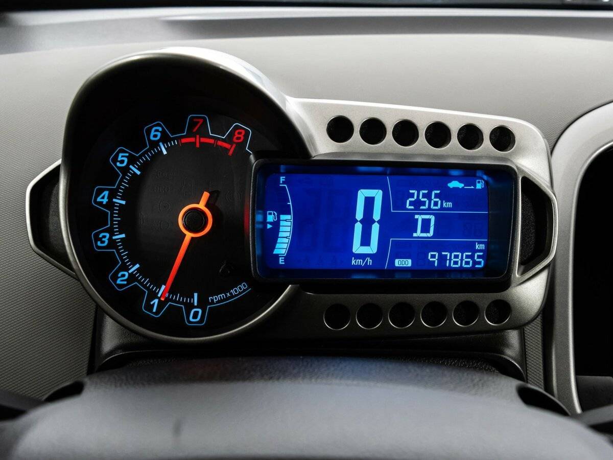 Шевроле Авео б/у, 2015, Автоматическая. Фото: #12