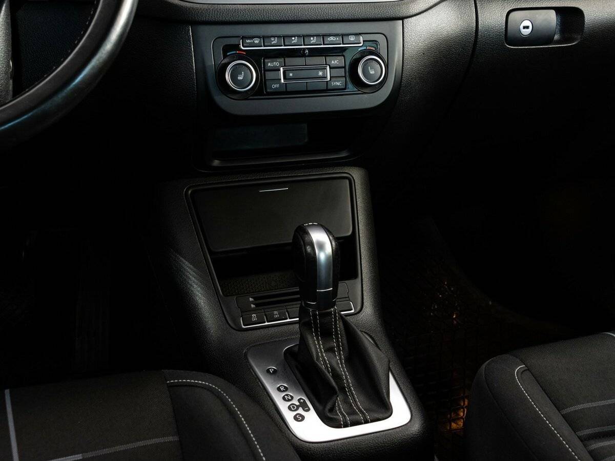 Фольксваген Тигуан б/у, 2015, Роботизированная. Фото: #10