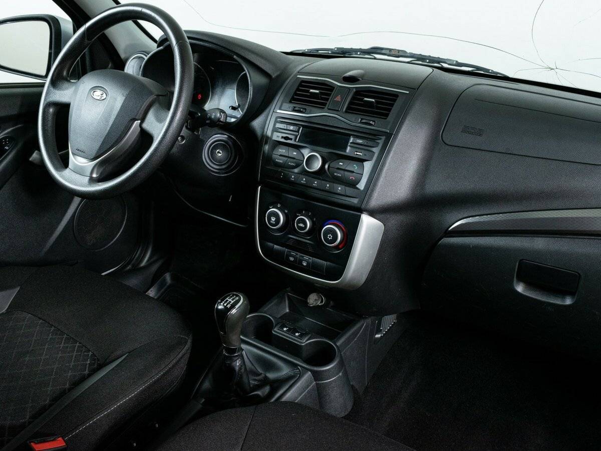 Лада (ВАЗ) Гранта б/у, 2018, Механическая. Фото: #6