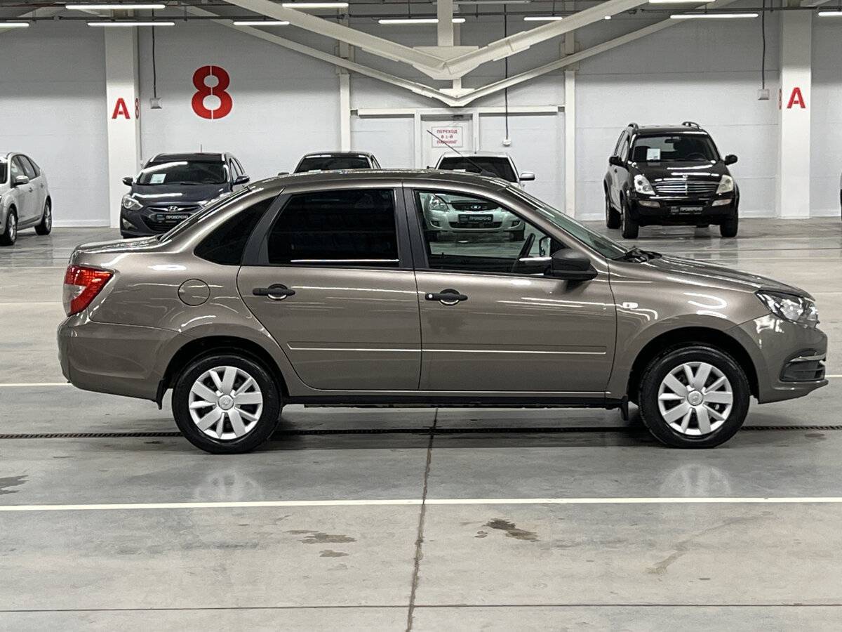 Лада (ВАЗ) Гранта б/у, 2021, Механическая. Фото: #3