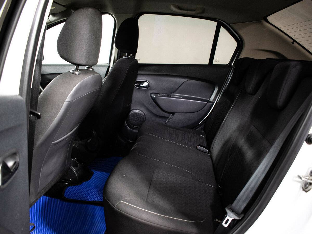 Рено Логан б/у, 2017, Механическая. Фото: #9