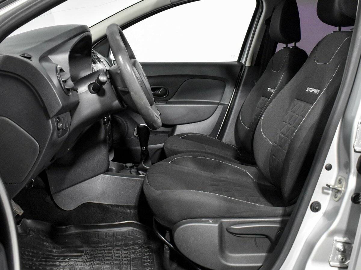 Рено Сандеро б/у, 2017, Автоматическая. Фото: #9