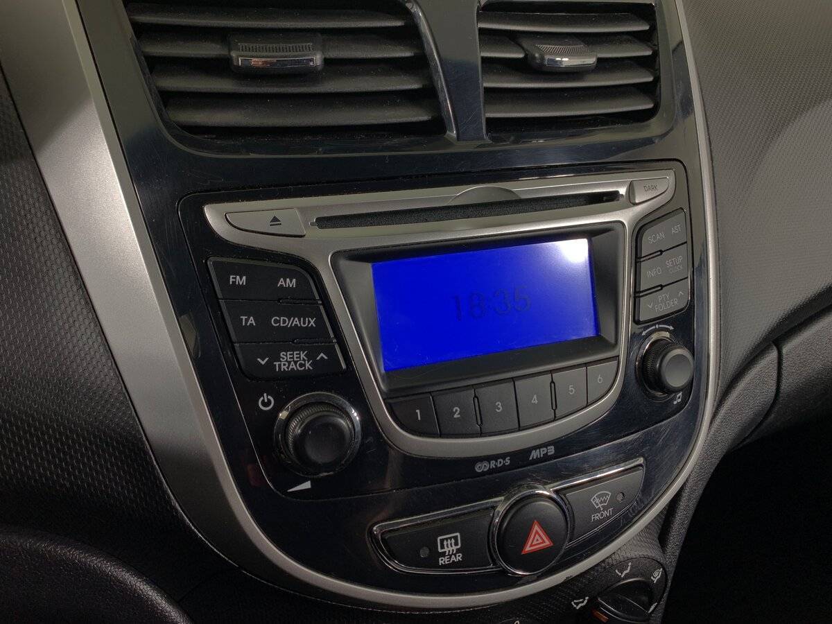 Хендай Солярис б/у, 2013, Механическая. Фото: #14