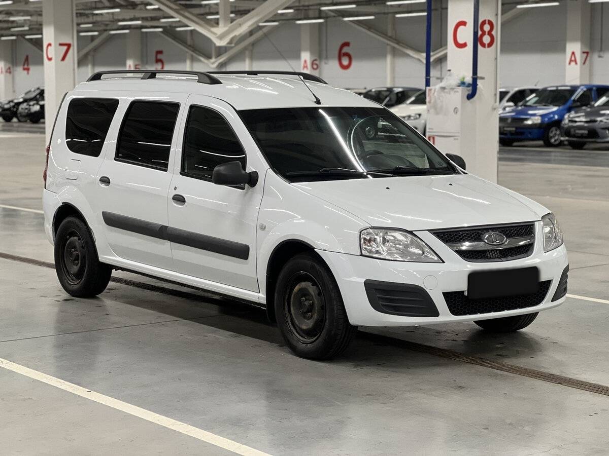 Лада (ВАЗ) Ларгус б/у, 2017, Механическая. Фото: #2