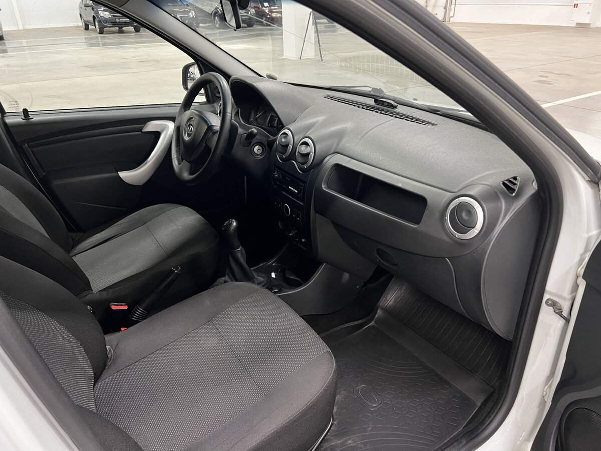 Лада (ВАЗ) Ларгус б/у, 2017, Механическая. Фото: #10