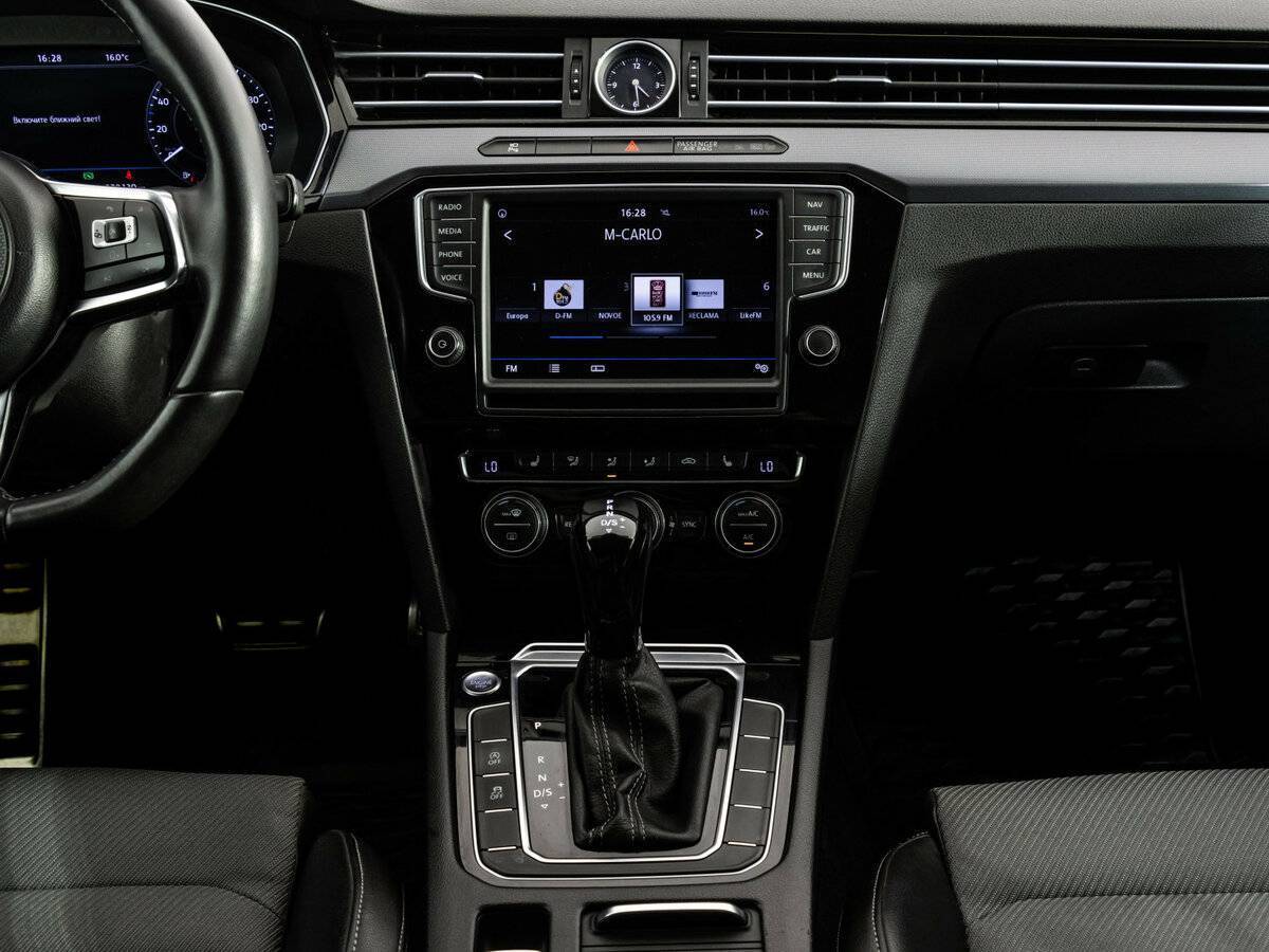 Фольксваген Пассат б/у, 2016, Роботизированная. Фото: #12