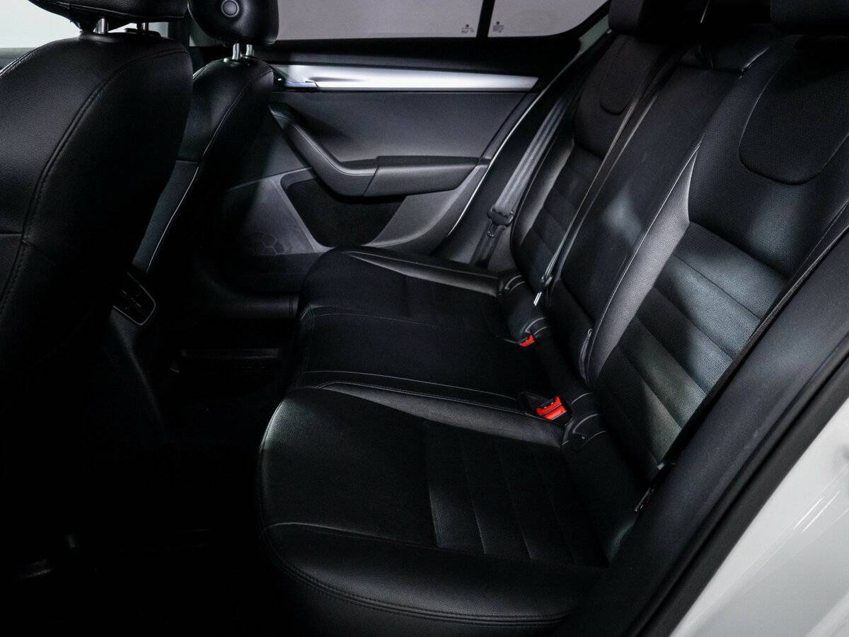 Шкода Октавия б/у, 2016, Роботизированная. Фото: #9