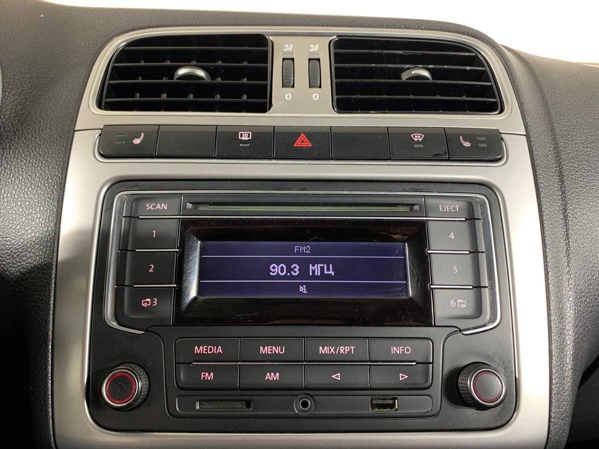 Фольксваген Поло б/у, 2013, Автоматическая. Фото: #11