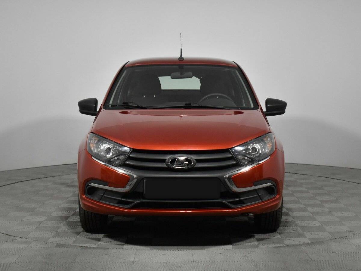 Лада (ВАЗ) Гранта б/у, 2020, Механическая. Фото: #1