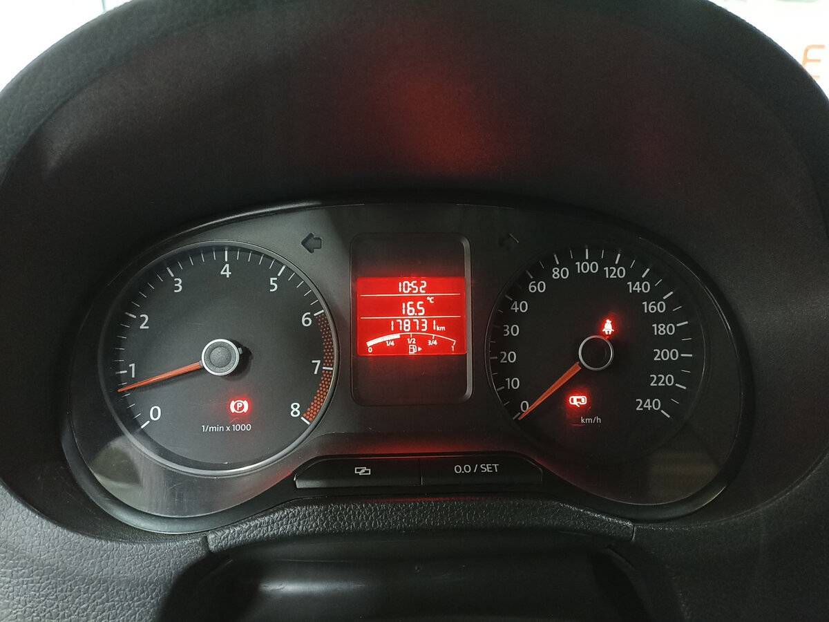 Фольксваген Поло б/у, 2013, Механическая. Фото: #12