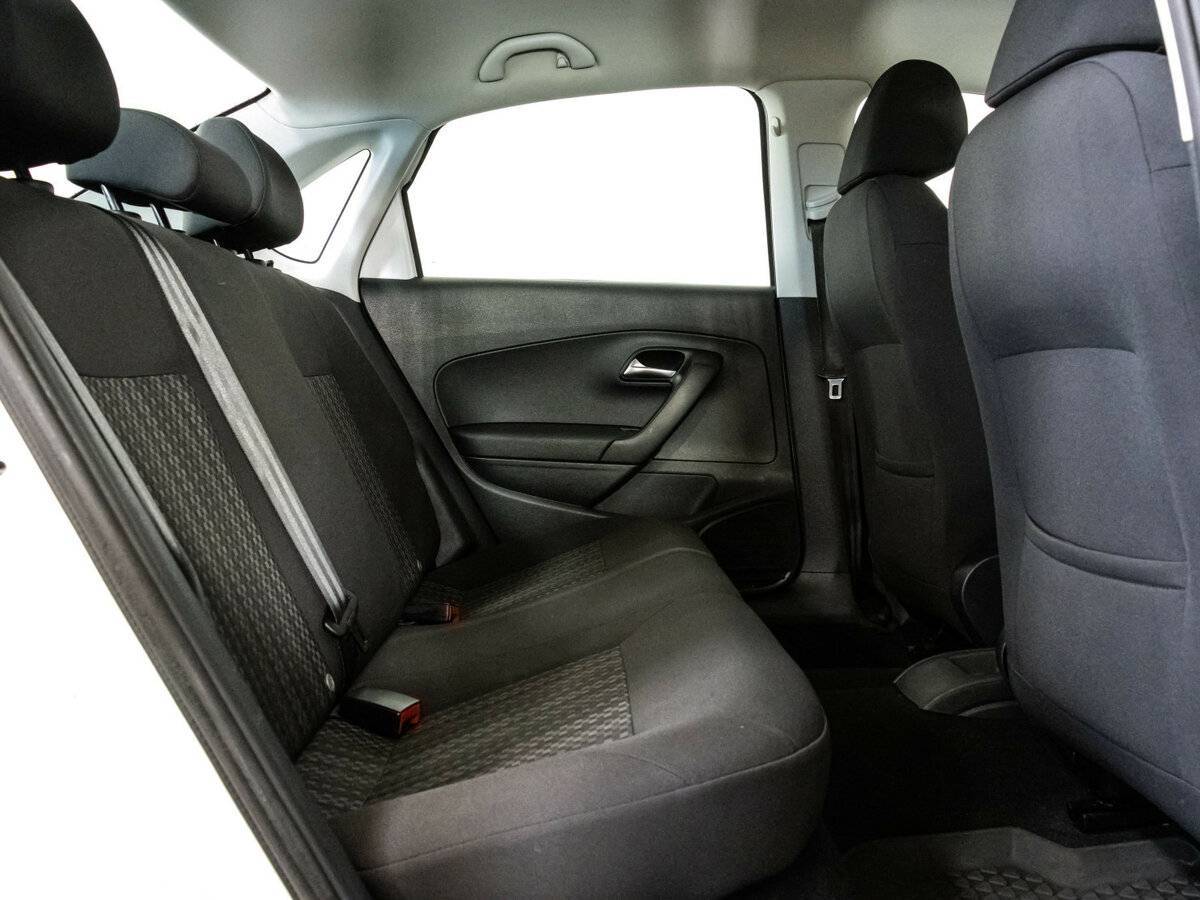 Фольксваген Поло б/у, 2017, Механическая. Фото: #13