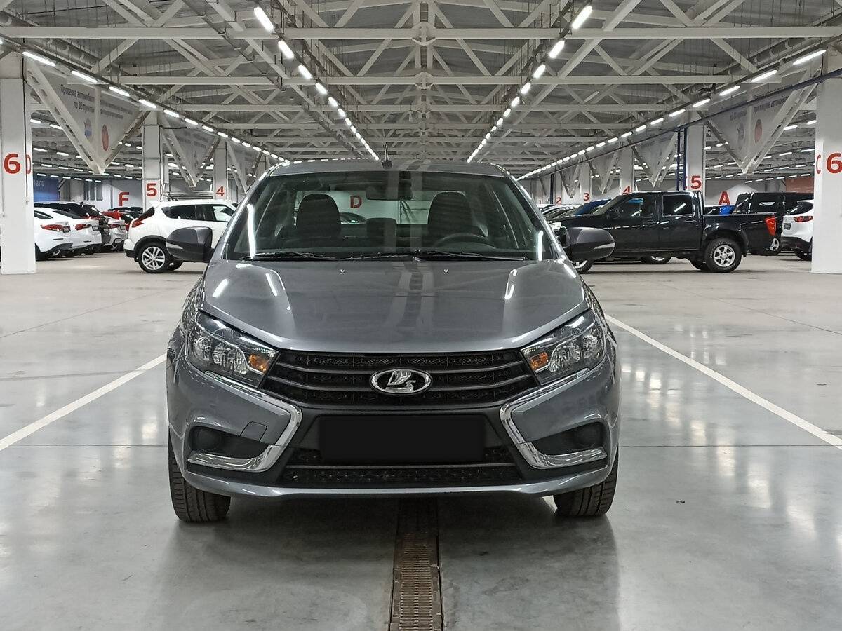 Лада (ВАЗ) Веста б/у, 2016, Механическая. Фото: #1