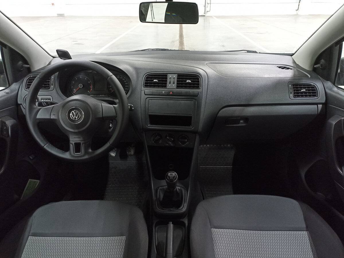 Фольксваген Поло б/у, 2015, Механическая. Фото: #13
