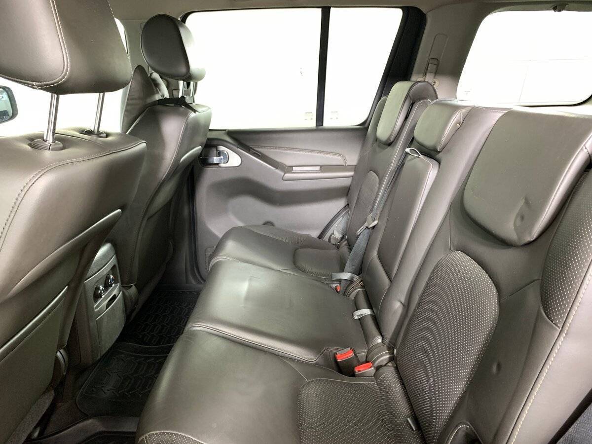 Ниссан Патфайндер б/у, 2012, Автоматическая. Фото: #17