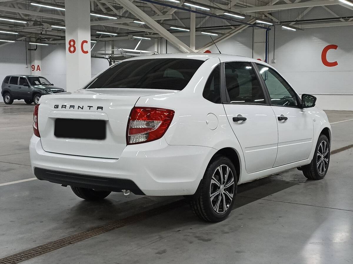 Лада (ВАЗ) Гранта б/у, 2021, Механическая. Фото: #4