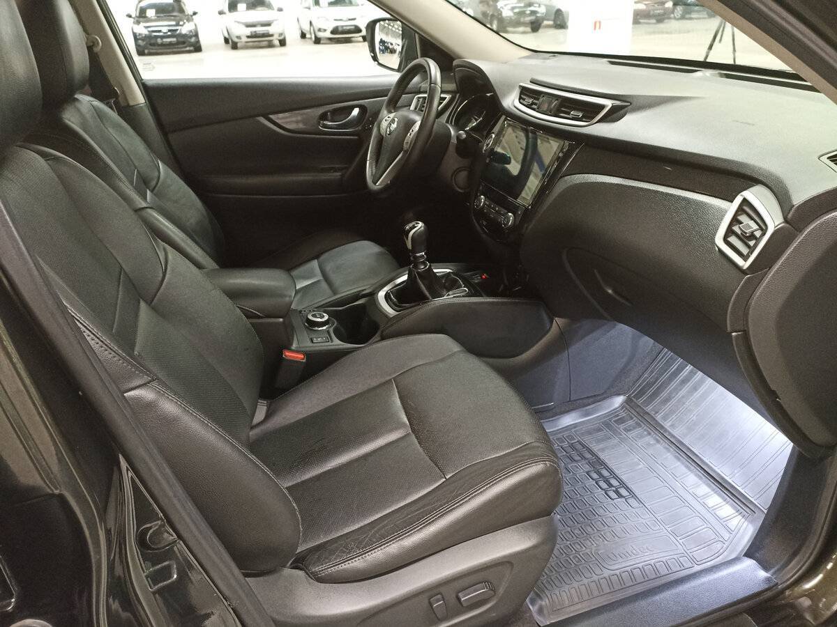 Ниссан Икс-Трейл б/у, 2015, Механическая. Фото: #10