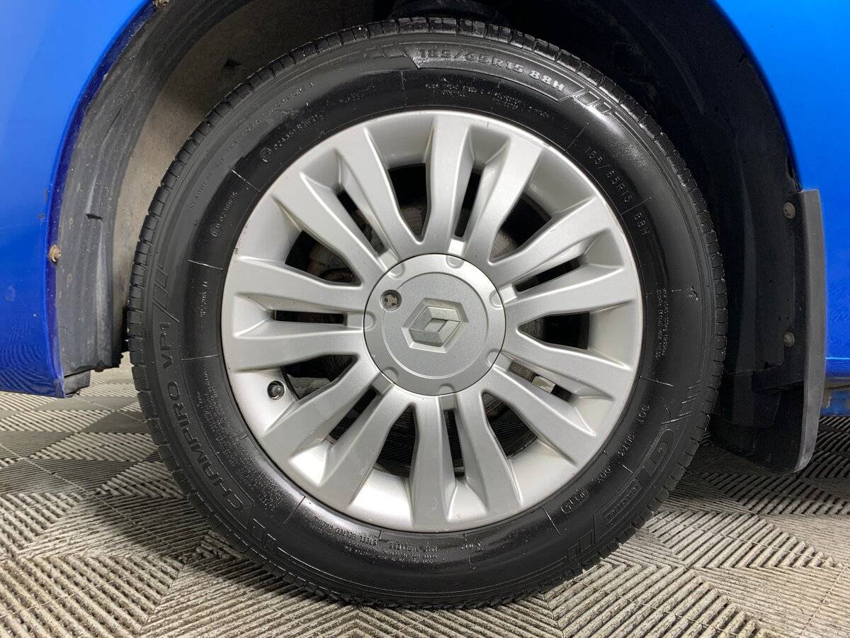 Рено Логан б/у, 2015, Роботизированная. Фото: #8