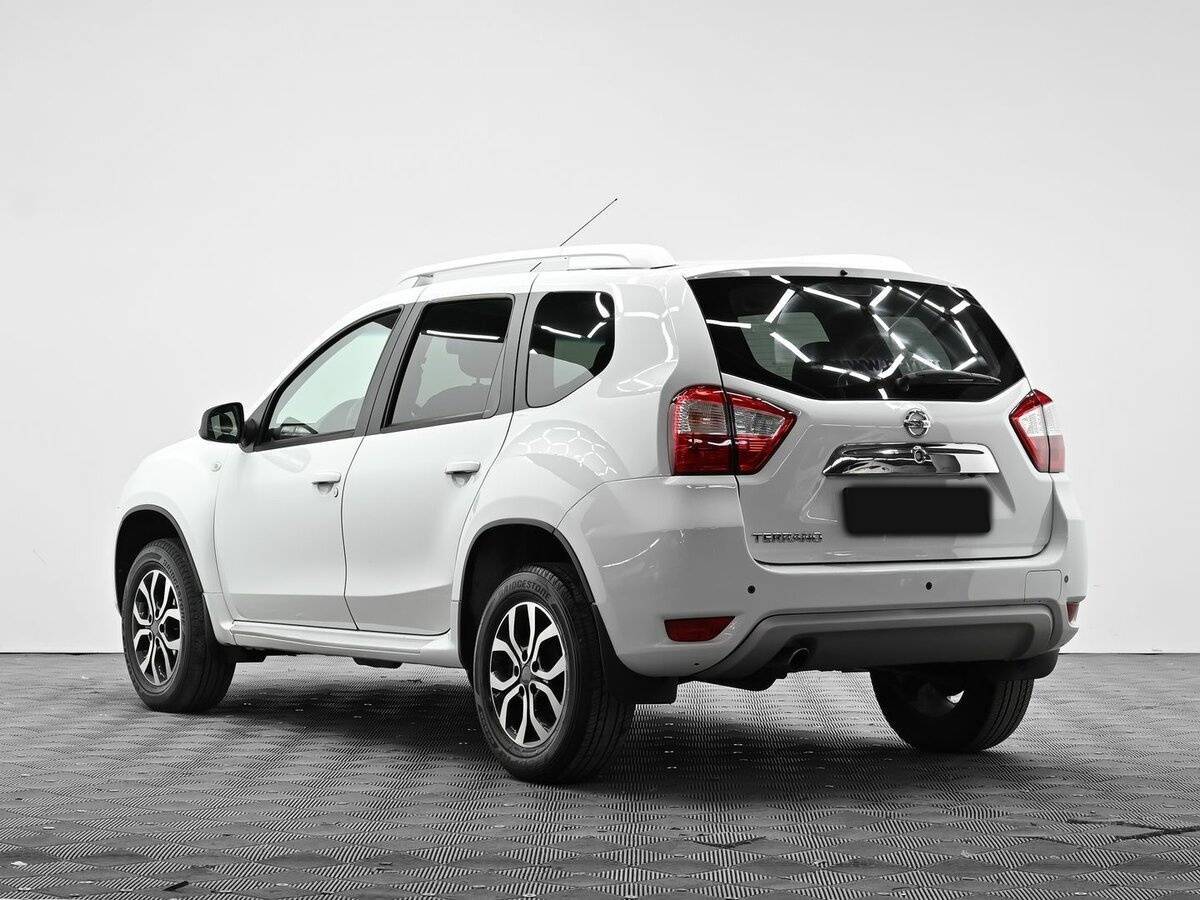 Ниссан Террано б/у, 2017, Автоматическая. Фото: #1