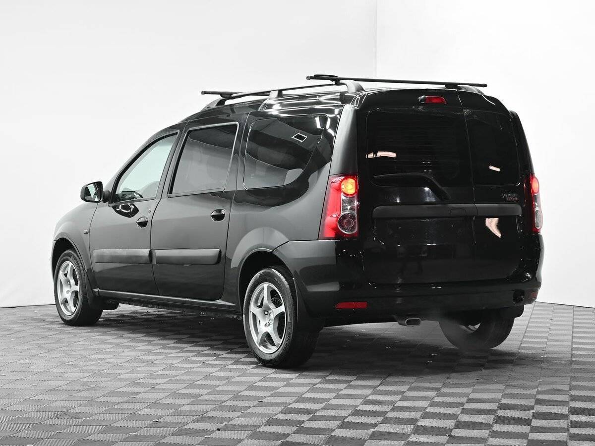 Лада (ВАЗ) Ларгус б/у, 2015, Механическая. Фото: #2