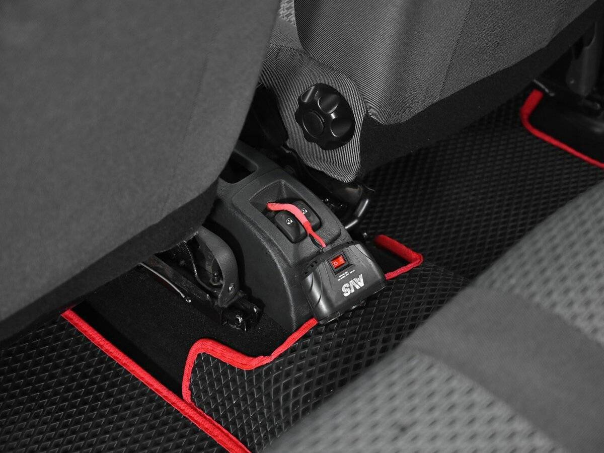 Лада (ВАЗ) Ларгус б/у, 2015, Механическая. Фото: #13