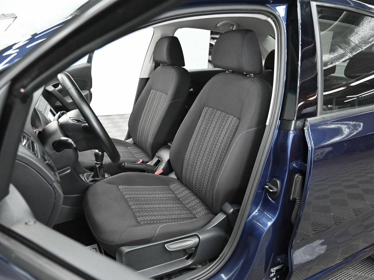 Фольксваген Поло б/у, 2016, Механическая. Фото: #6