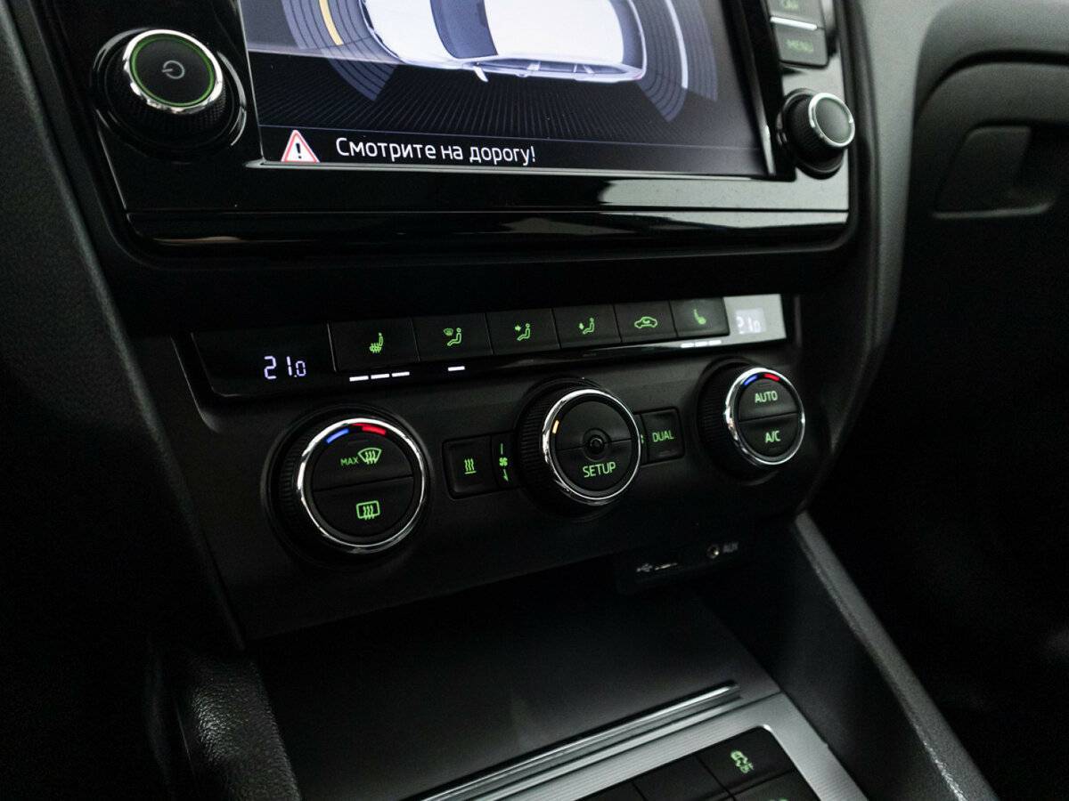 Шкода Октавия б/у, 2015, Роботизированная. Фото: #20