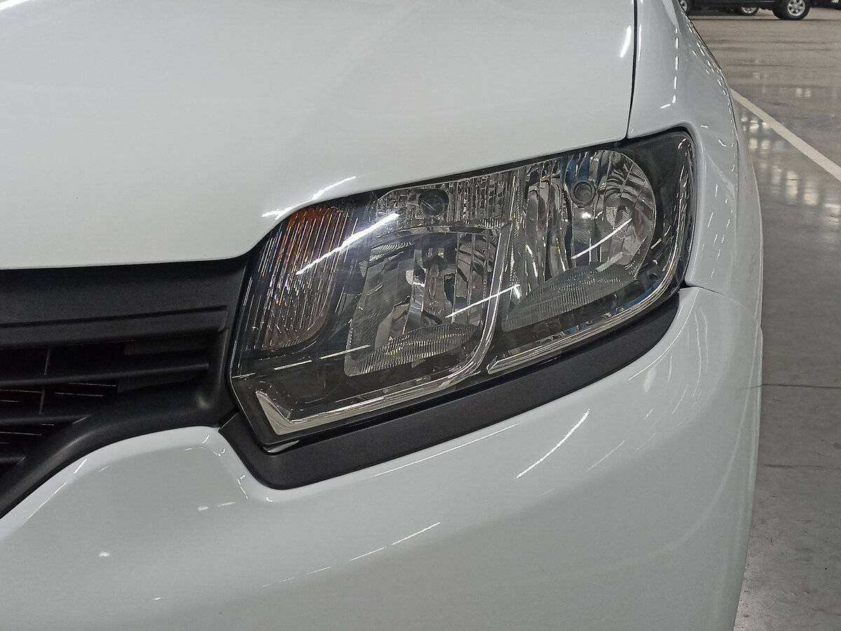 Рено Логан б/у, 2017, Автоматическая. Фото: #16