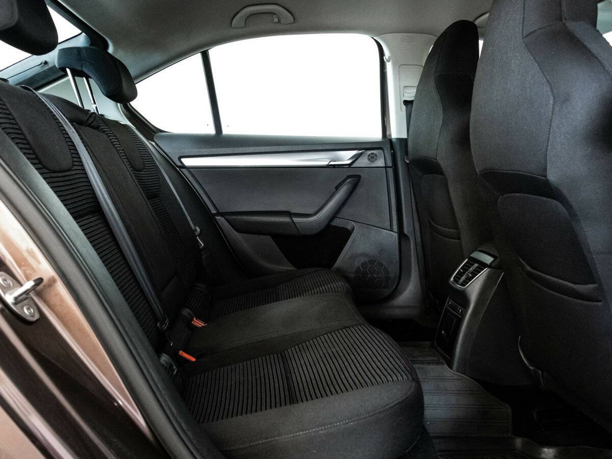 Шкода Октавия б/у, 2014, Роботизированная. Фото: #12