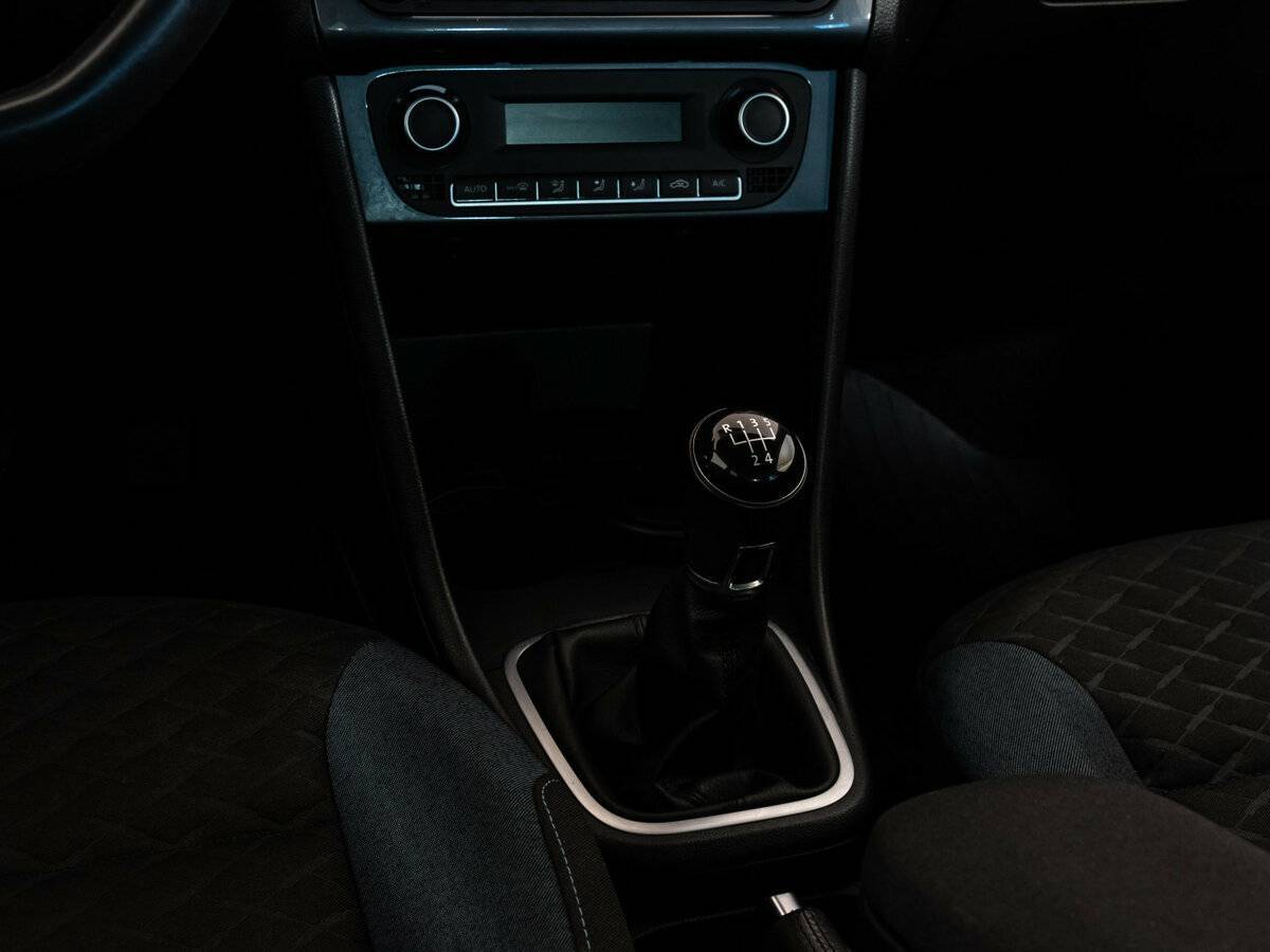 Фольксваген Поло б/у, 2019, Механическая. Фото: #13