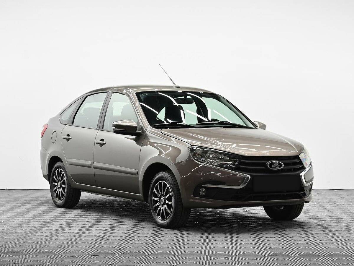 Лада (ВАЗ) Гранта б/у, 2019, Механическая. Фото: #1