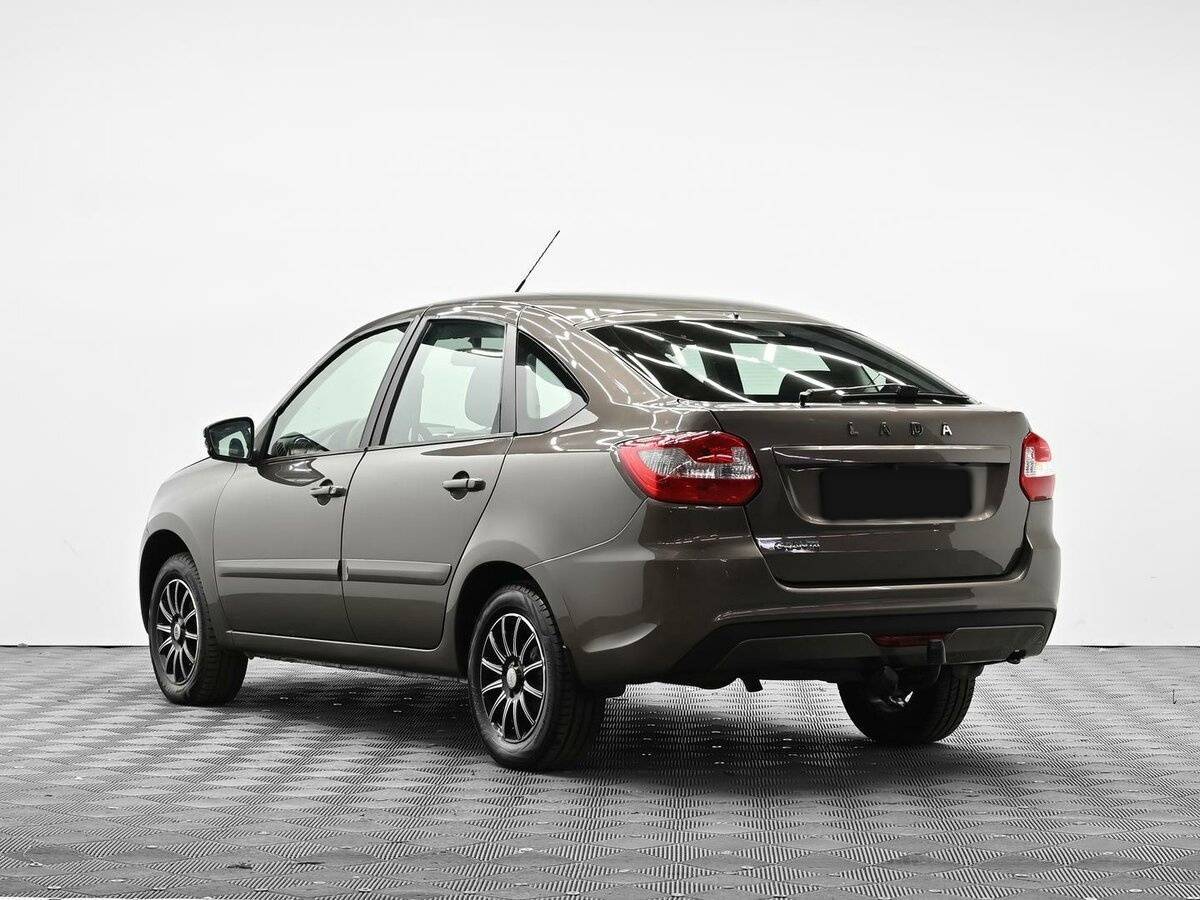 Лада (ВАЗ) Гранта б/у, 2019, Механическая. Фото: #2