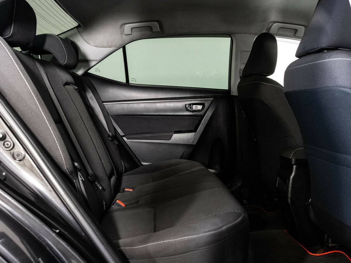 Тойота Королла б/у, 2013, Механическая. Фото: #15