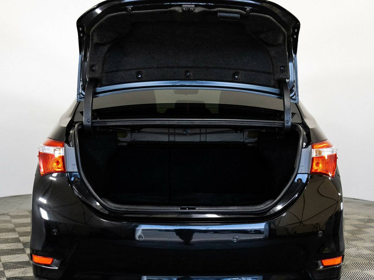 Тойота Королла б/у, 2013, Механическая. Фото: #17