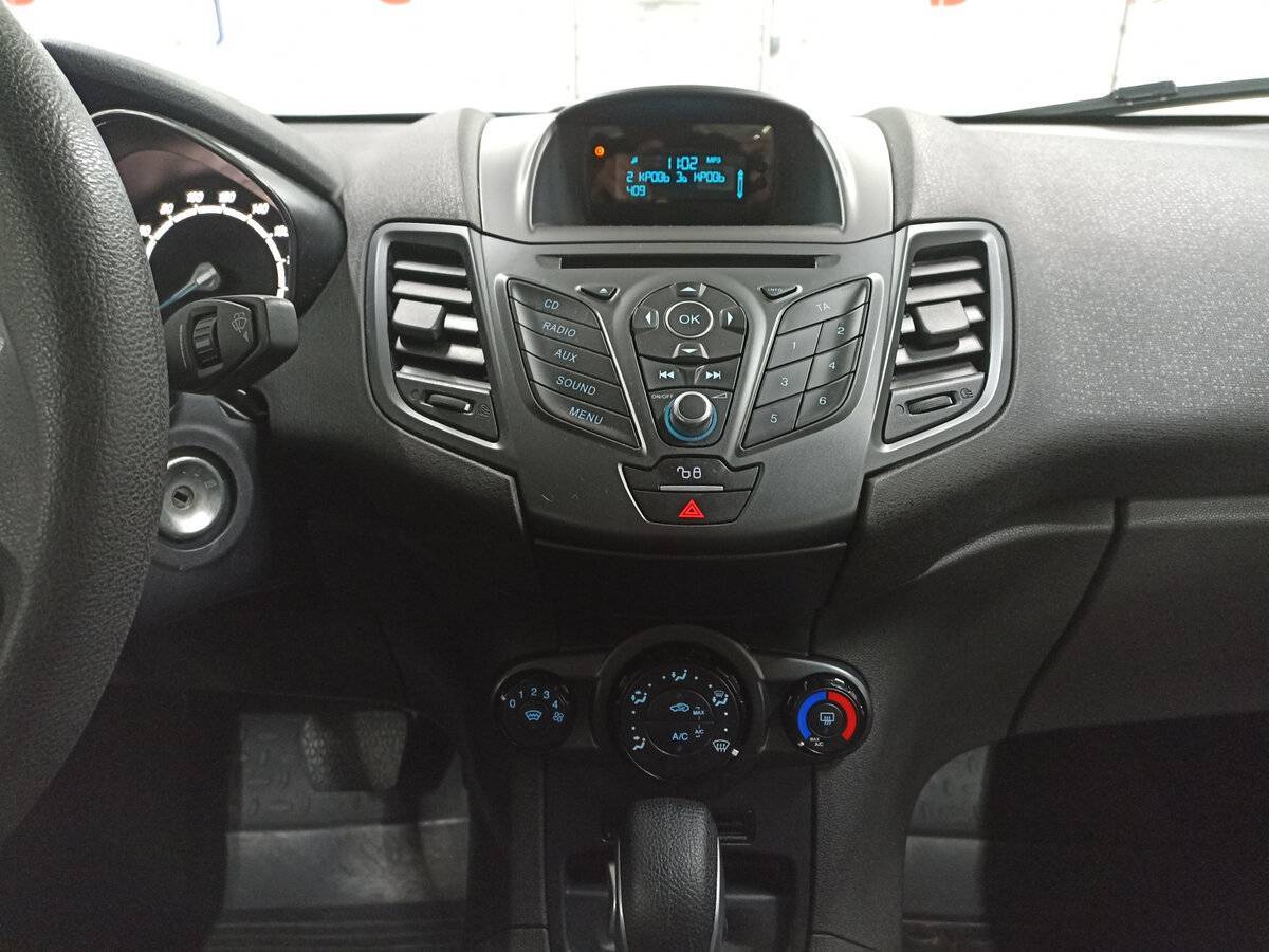 Форд Фиеста б/у, 2015, Роботизированная. Фото: #13